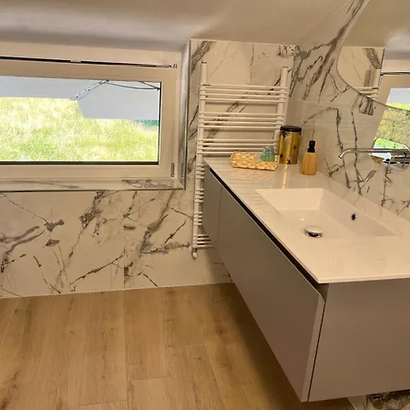 Dreamer House Deluxe - Lakeview